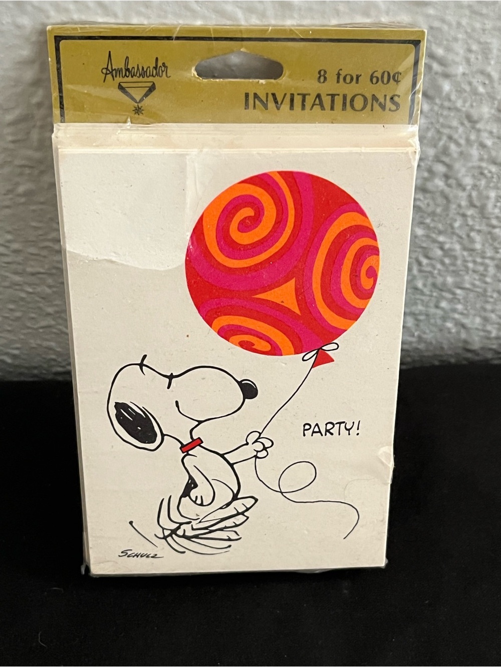 Vintage 1970’s Snoopy Party Invitations — Pink & Orange Balloon (8 Pack)